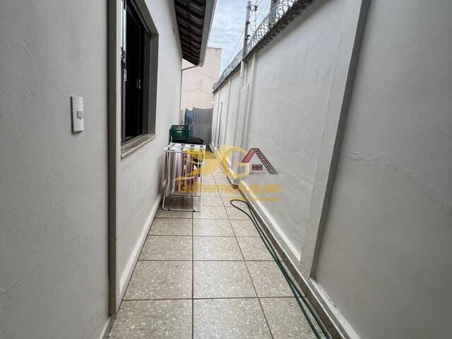 Casa para Venda em São João del Rei - 4