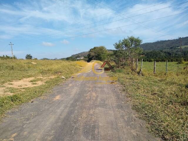 Área para Venda em Tiradentes - 4