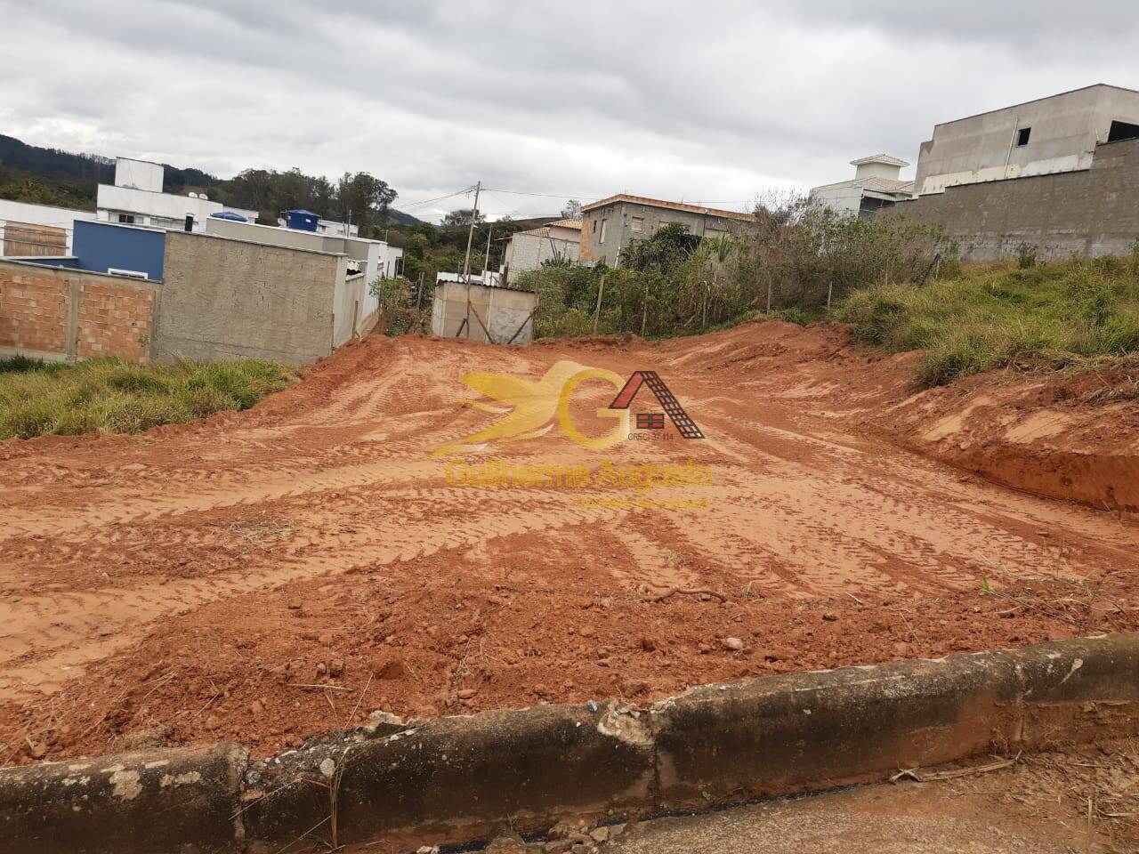 Terreno à venda, 250m² - Foto 1