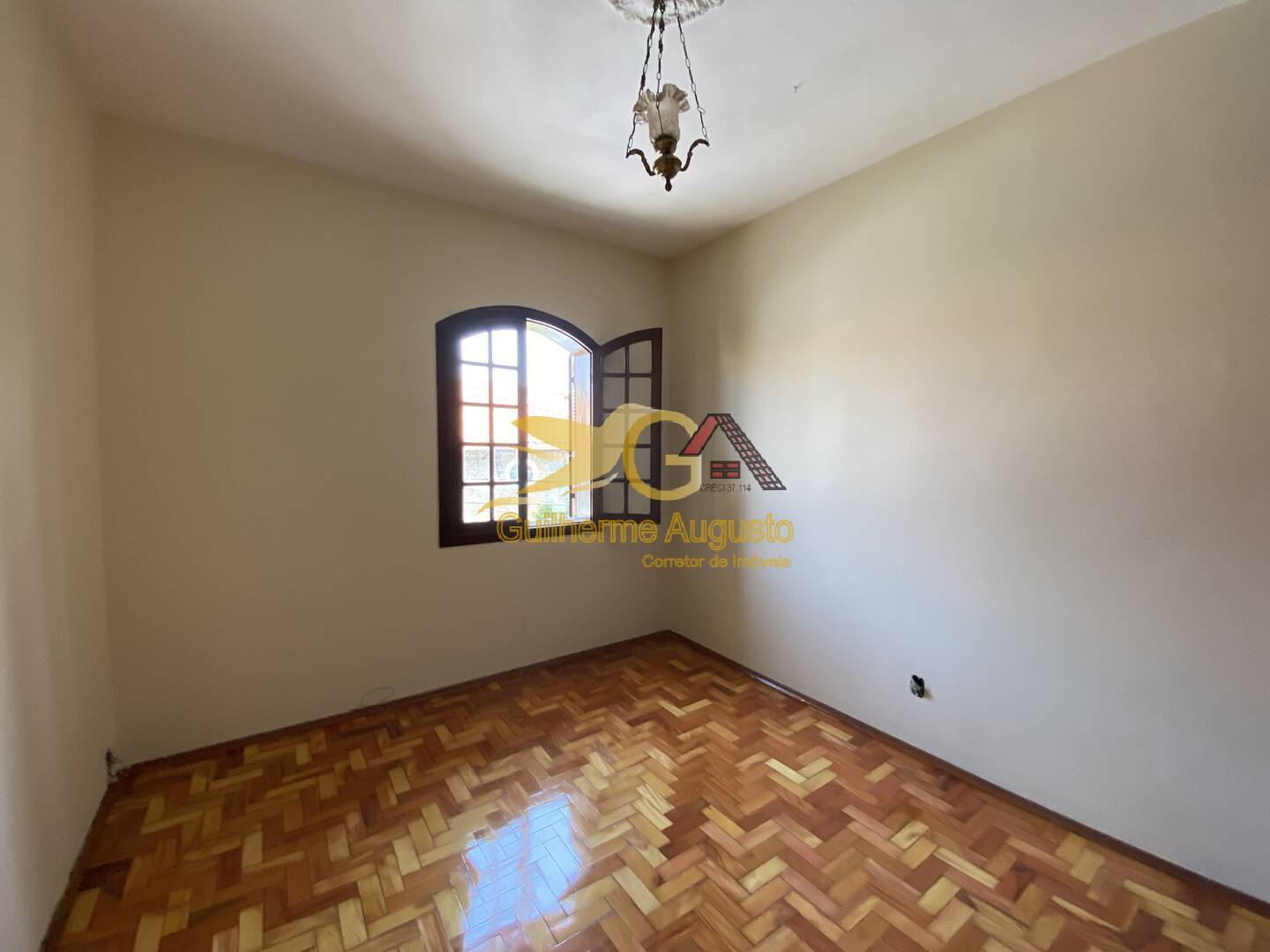 Casa à venda e aluguel com 4 quartos, 334m² - Foto 11