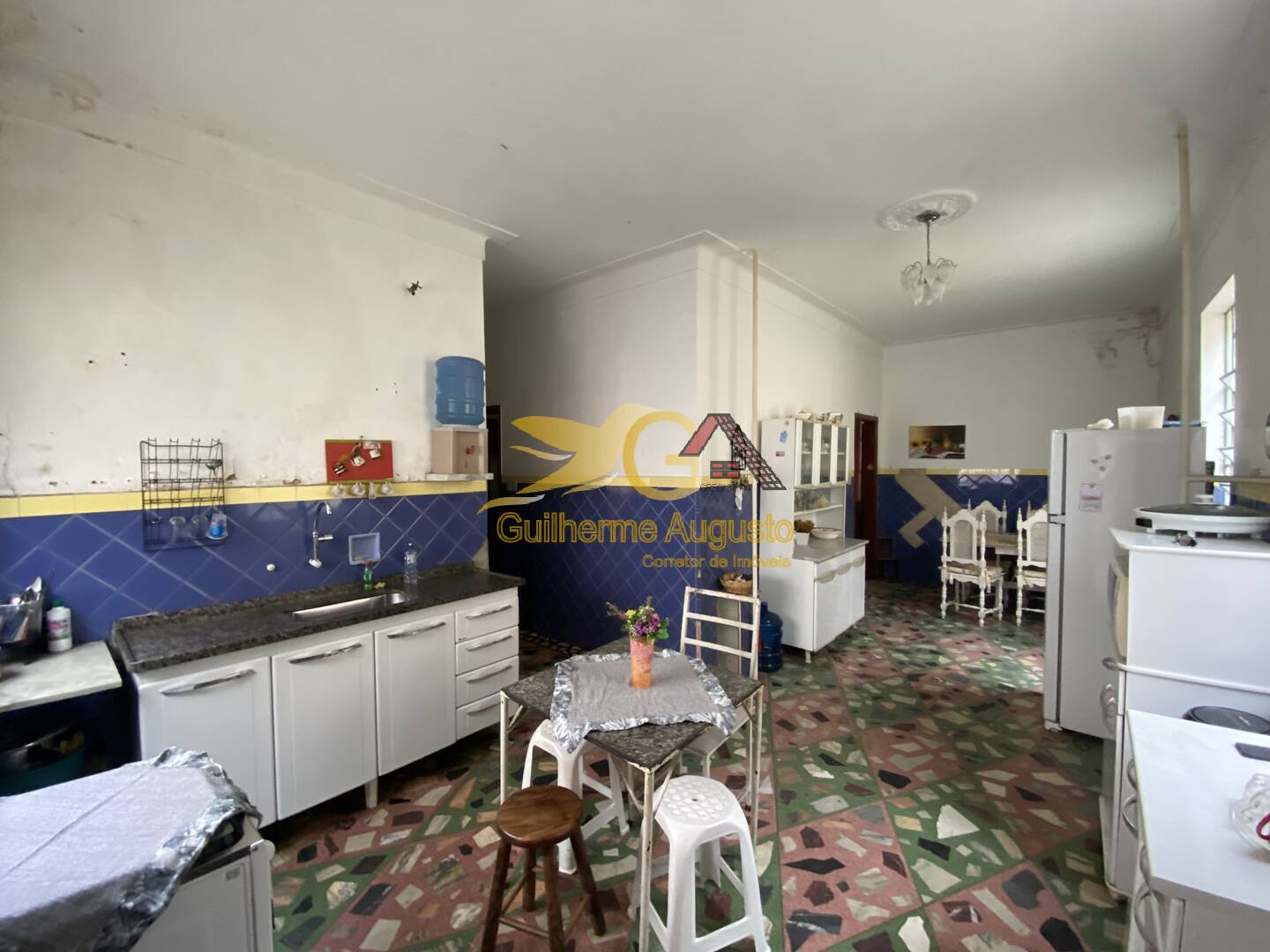 Casa à venda com 3 quartos, 300m² - Foto 9