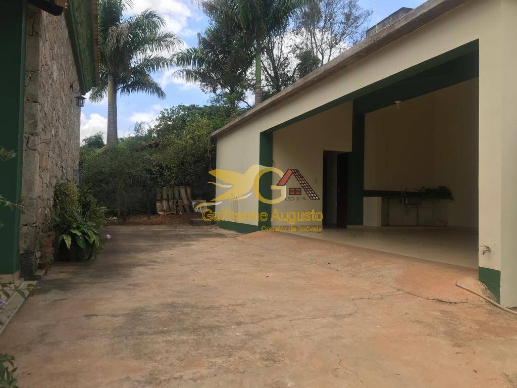 Casa à venda com 4 quartos, 1050m² - Foto 14