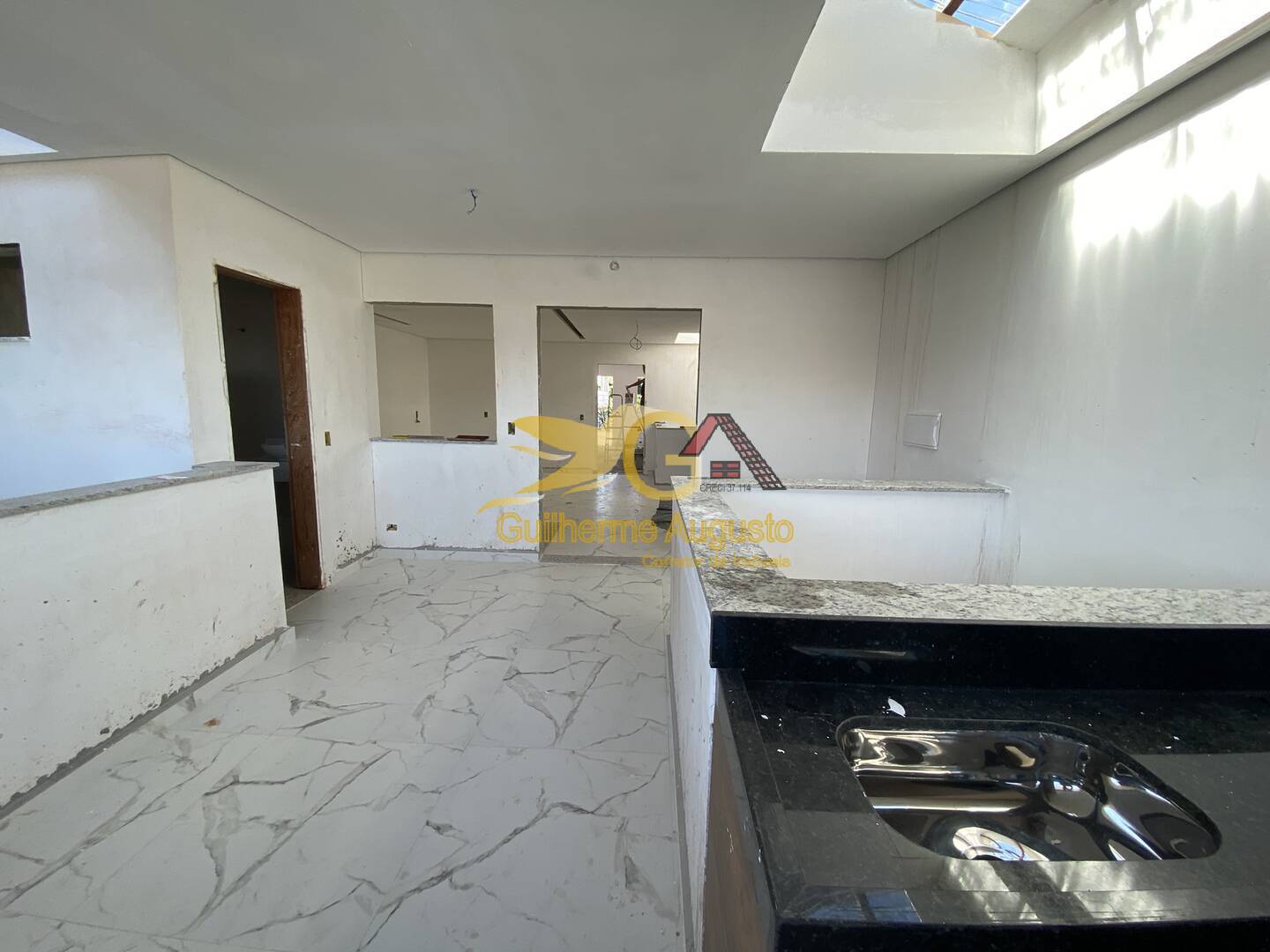 Casa à venda com 3 quartos, 244m² - Foto 20