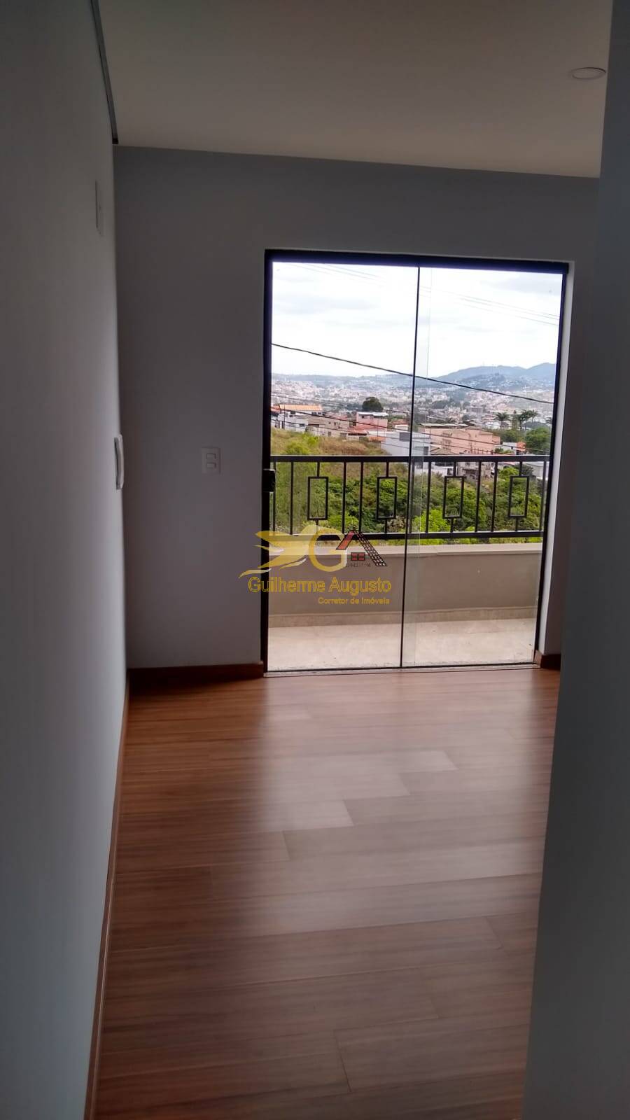 Casa à venda com 3 quartos, 300m² - Foto 10