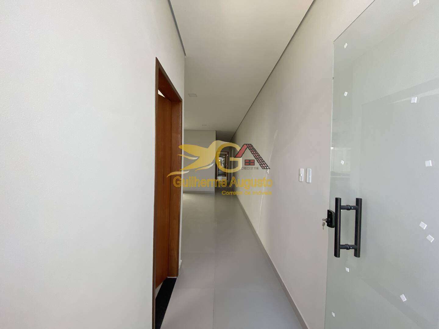 Casa à venda com 3 quartos, 94m² - Foto 4