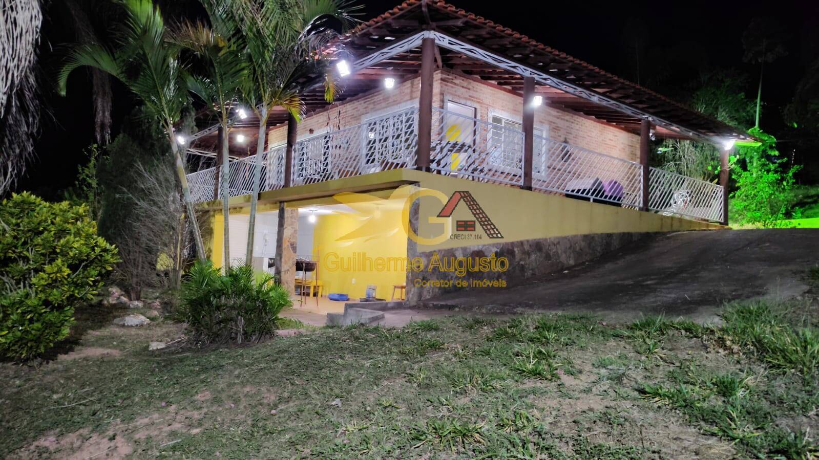 Fazenda à venda com 3 quartos, 400m² - Foto 1