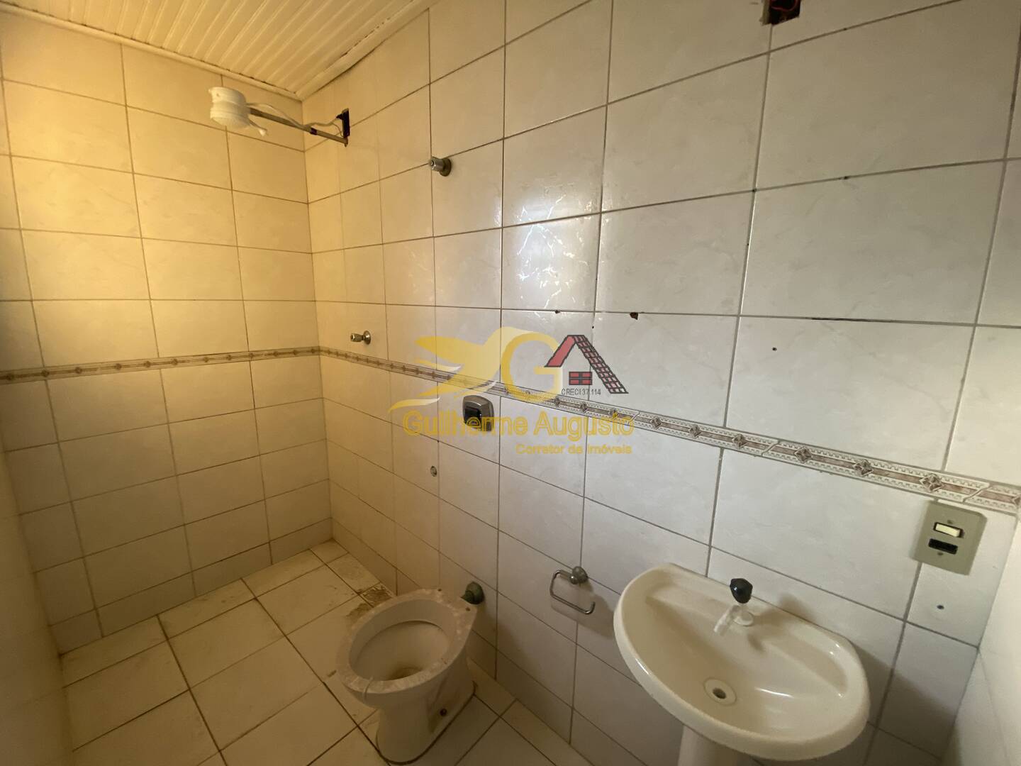 Kitnet e Studio à venda com 6 quartos, 240m² - Foto 5