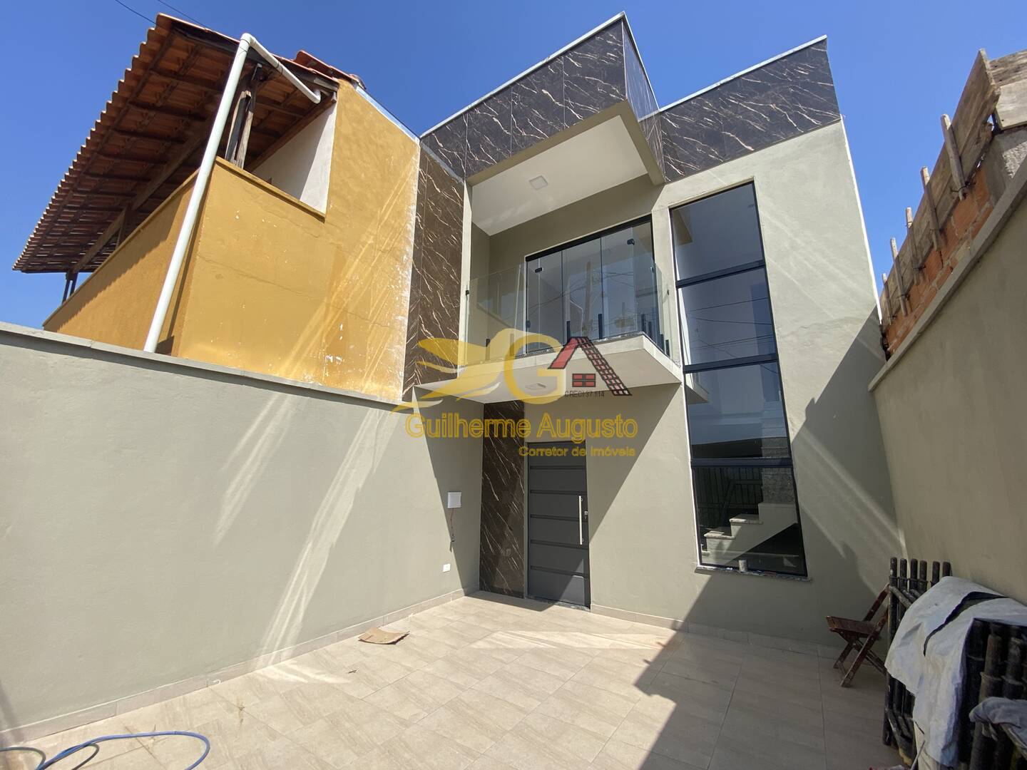 Casa à venda com 3 quartos, 173m² - Foto 1