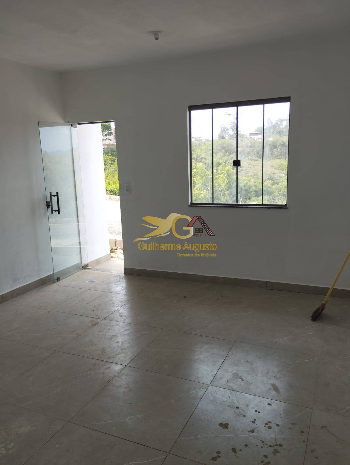 Casa à venda com 2 quartos, 80m² - Foto 4