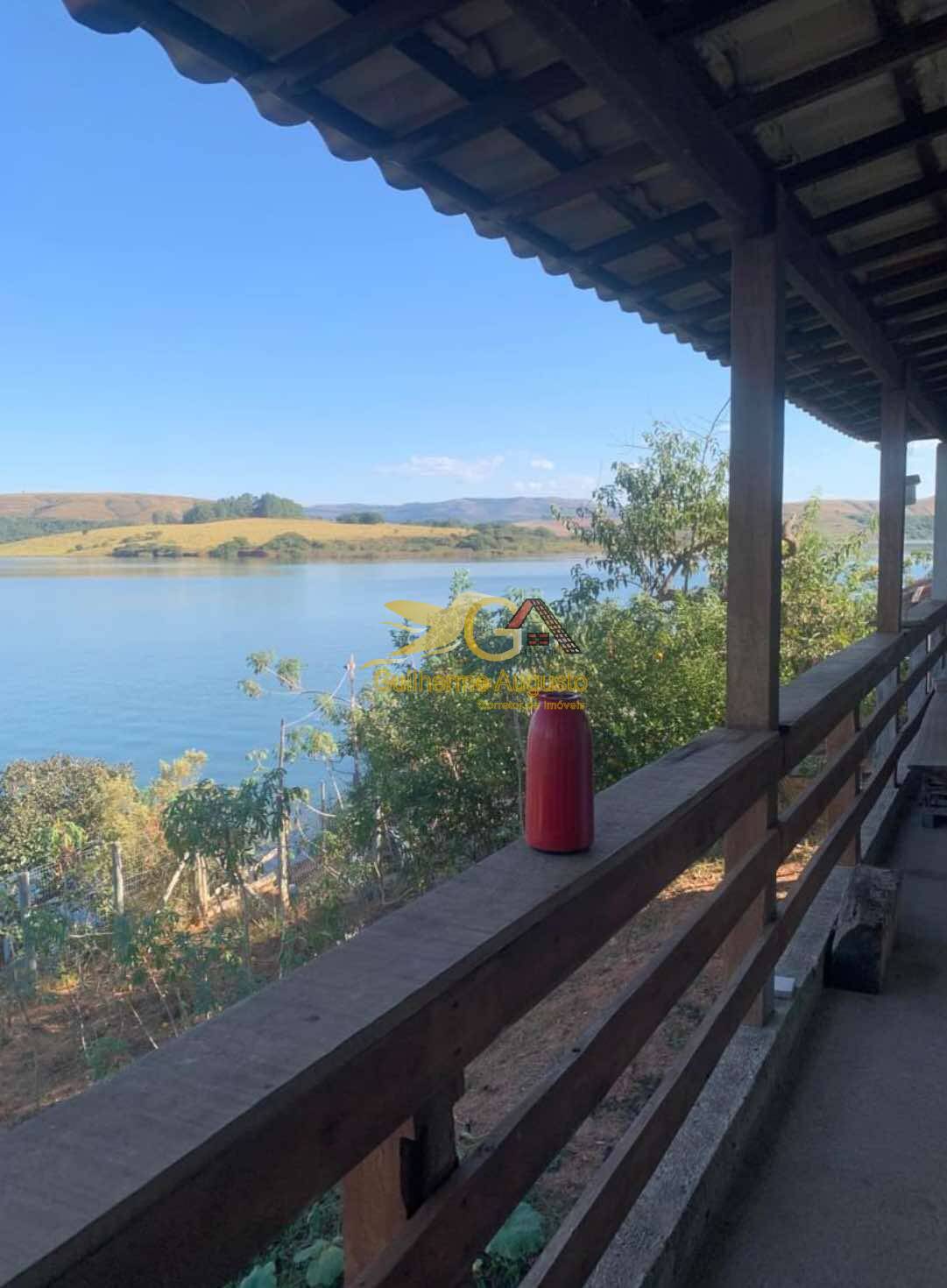 Fazenda à venda com 2 quartos, 110m² - Foto 1