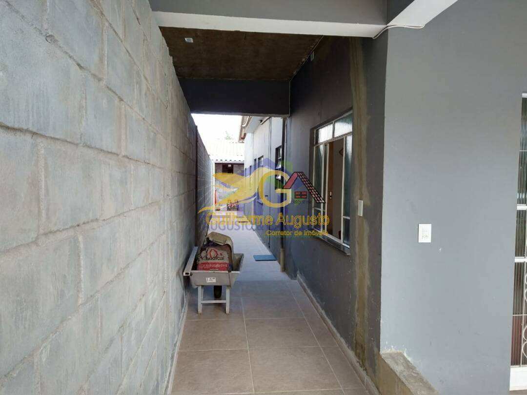 Casa à venda com 3 quartos, 210m² - Foto 9