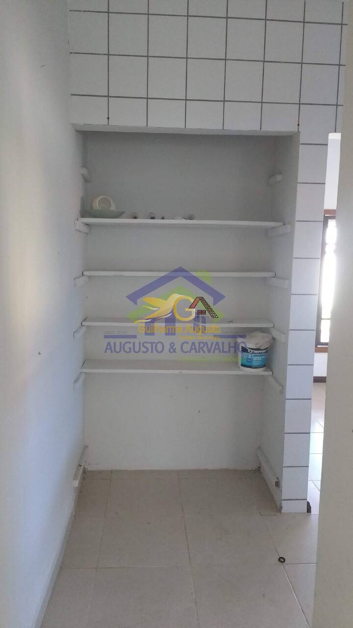 Casa à venda com 5 quartos, 300m² - Foto 4