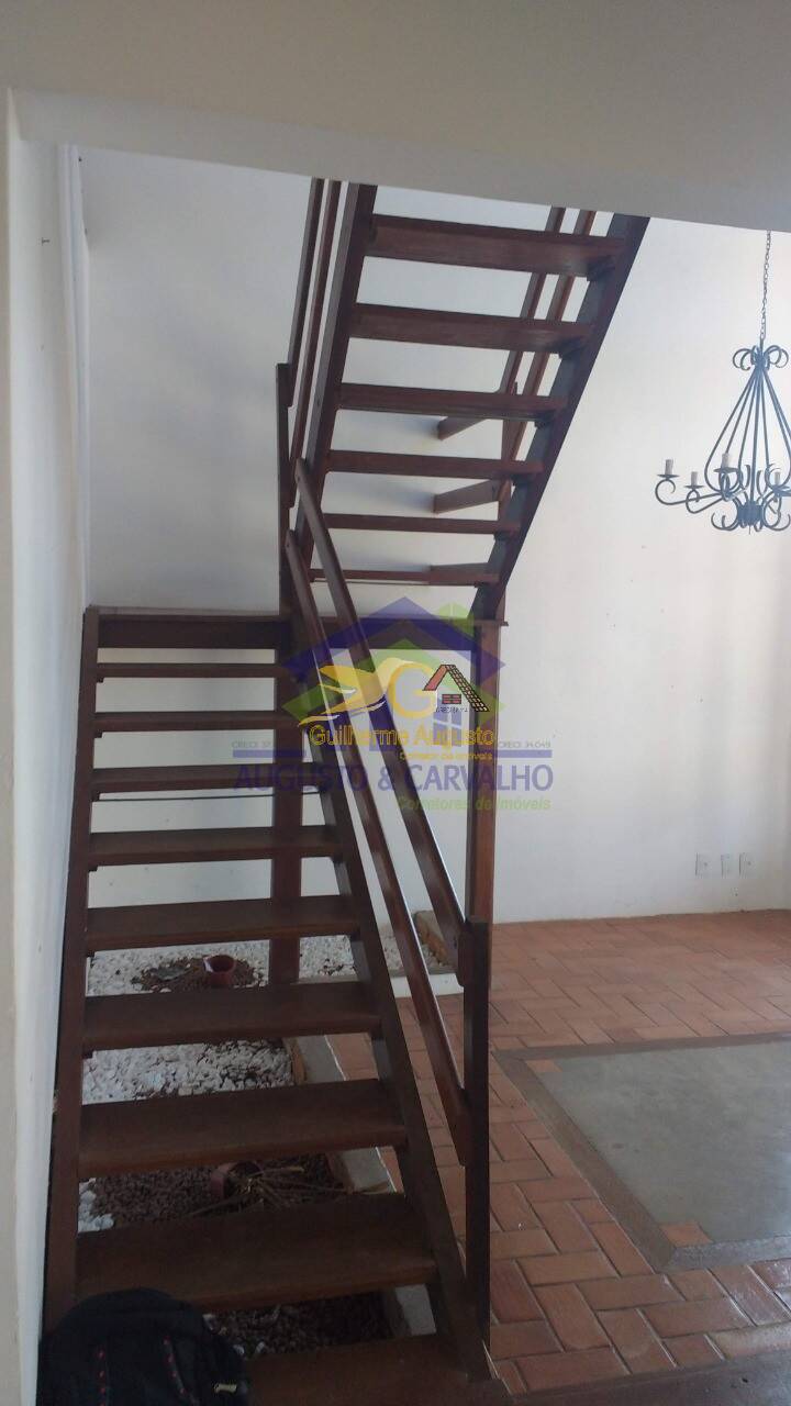 Casa à venda com 5 quartos, 300m² - Foto 13