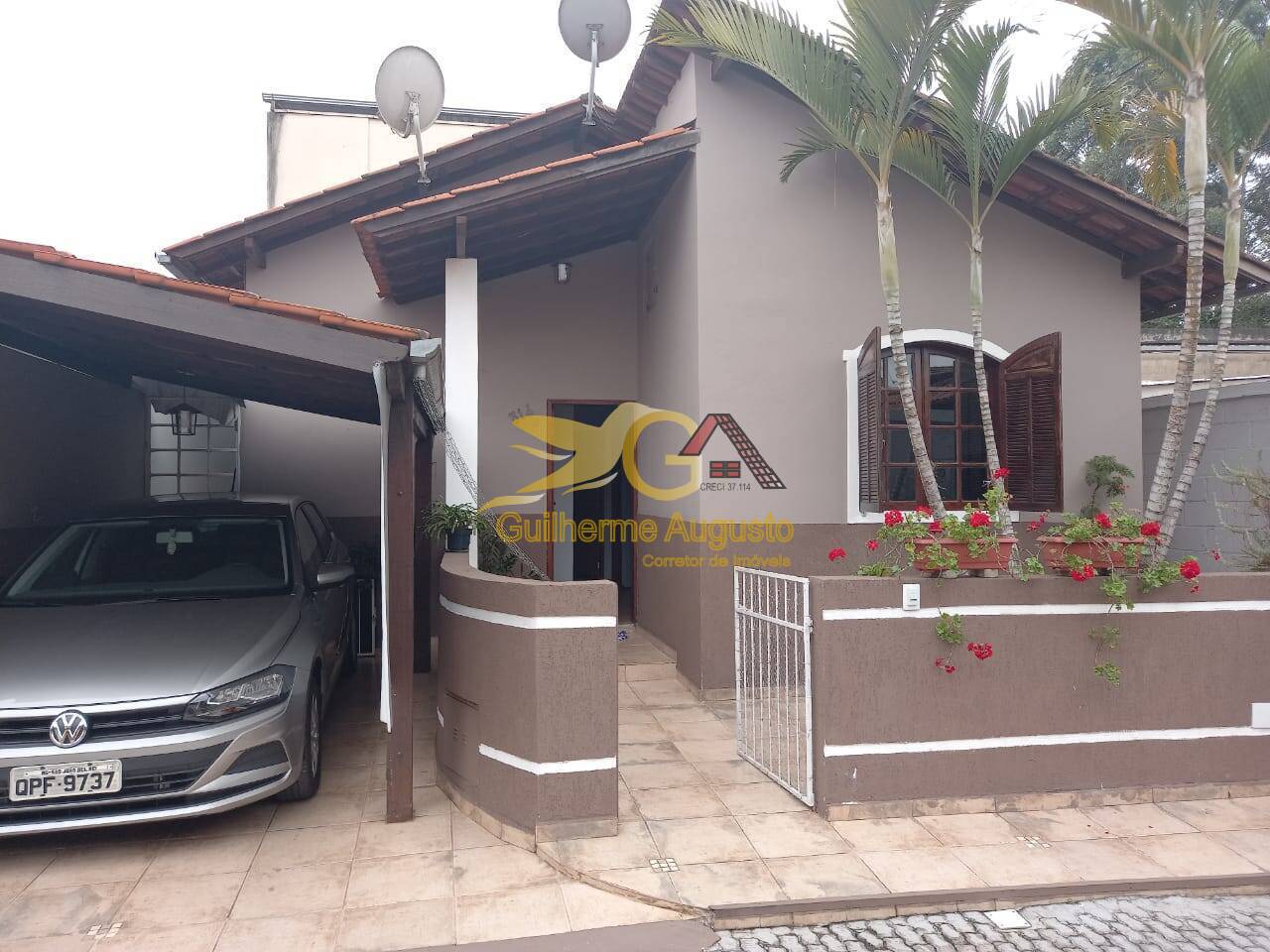 Casa à venda com 2 quartos, 69m² - Foto 2